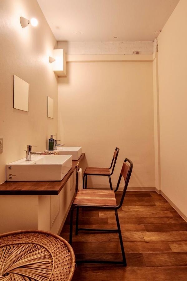 Hostel Chillax Osaka Exterior photo